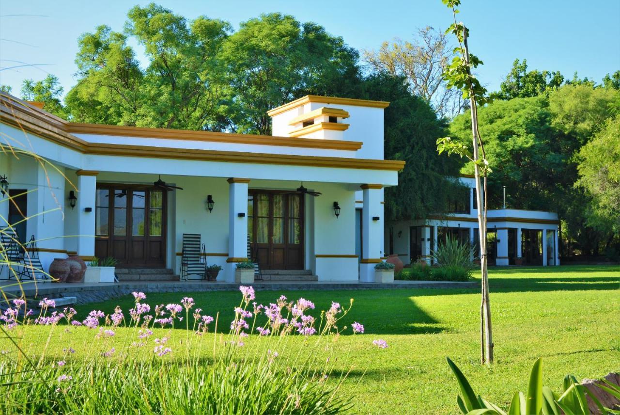 Posada Del Olivo Nonogasta Exterior photo